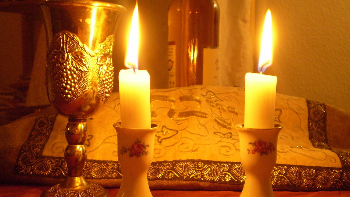 1200px Shabbat Candles