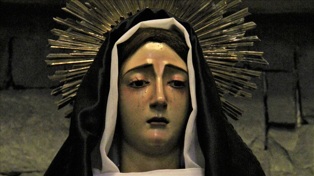 2 Mater Dolorosa