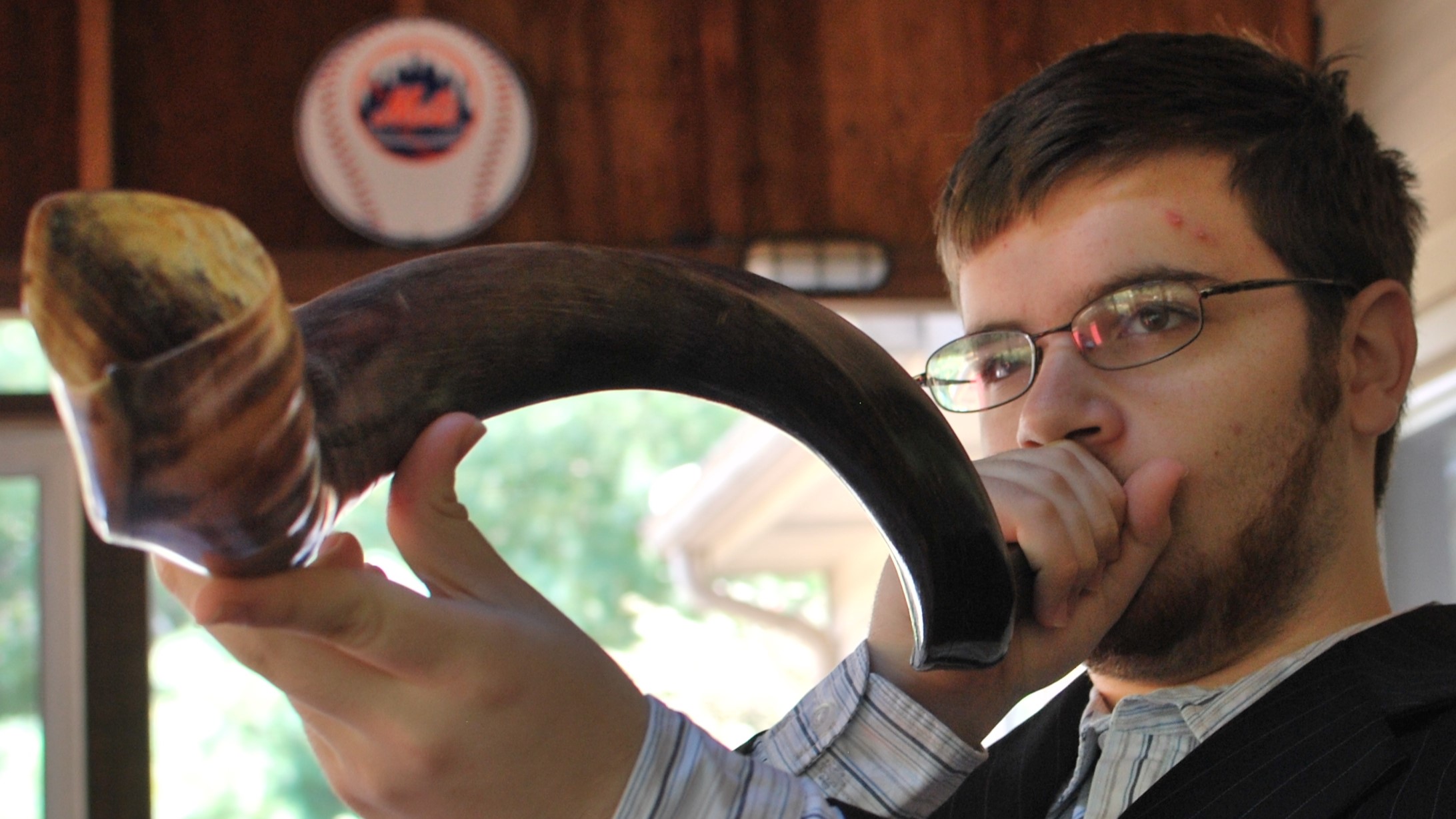 Blowing The Shofar On Rosh Hashanah