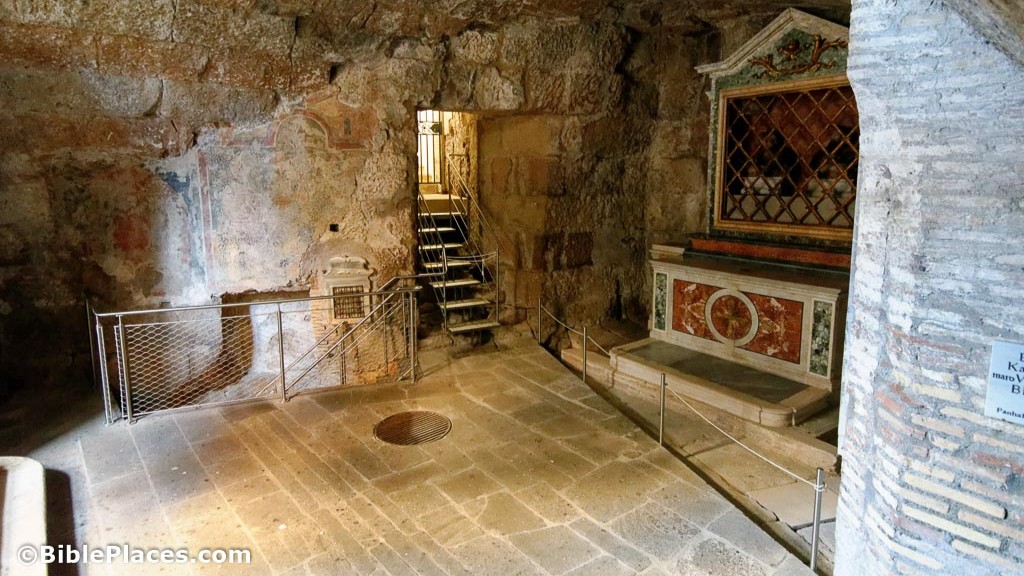 BiblePlaces Mamertine Prison Upper Chamber Tb0517173578