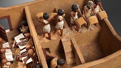 W!kimedia 640px Model Of A Granary With Scribes MET DP351557