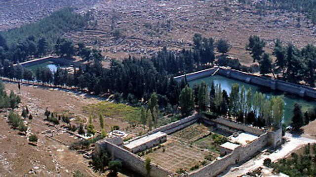 Wikimedia Solomon's Pools2