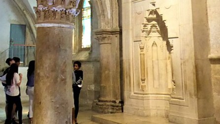 Wikimedia Abendmahlssahl Cenacle (Jerusalem) (08)