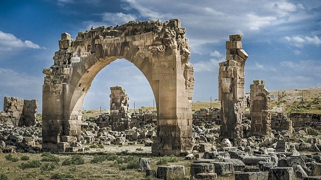 2 Wikimedia Ancient City Of Harran Ruins Sanliurfa