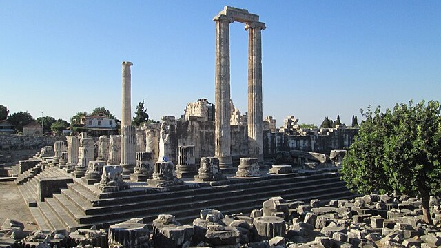 Wikimedia Didyma Temple Of Apollo From North